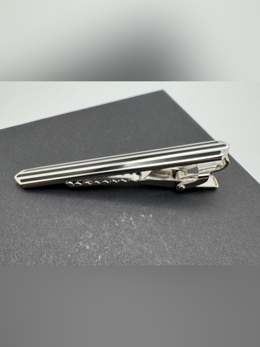 NWOT Burberry Silver and Black Striped Tie Clip - Picture 2 of 13